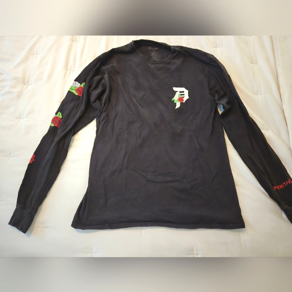 Mens M shirt
